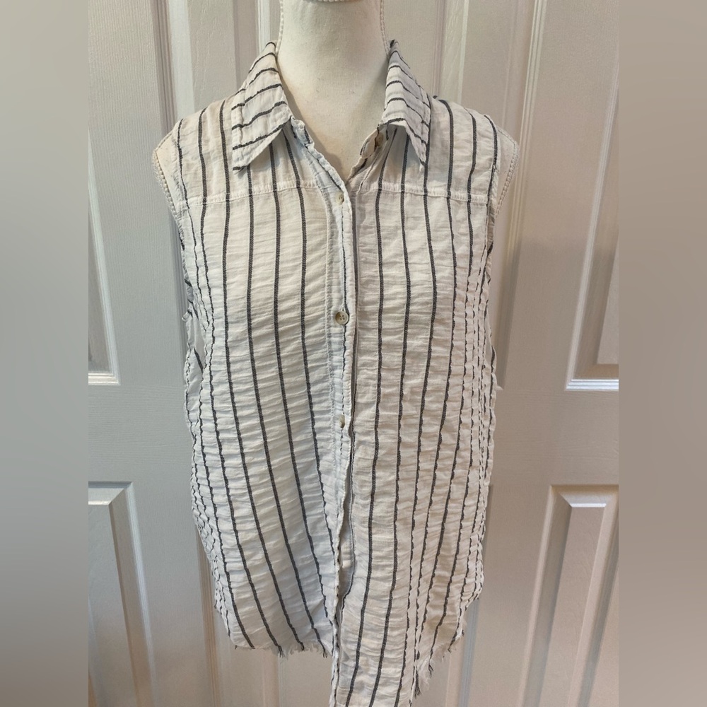 Wearables by XCVI White and Gray Stripped Otto Sleeveless Top Size S